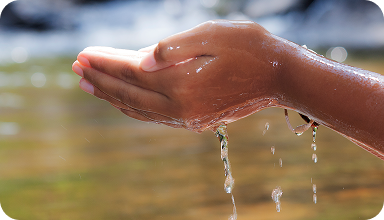 الوصول إلى المياه النظيفة